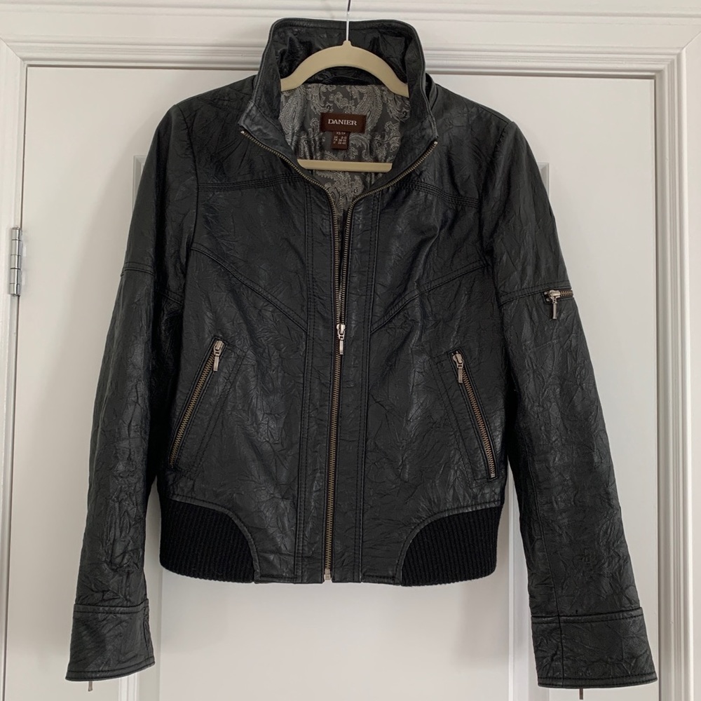 Genuine Leather bomber jacket with detachable hood Danier Black  XS